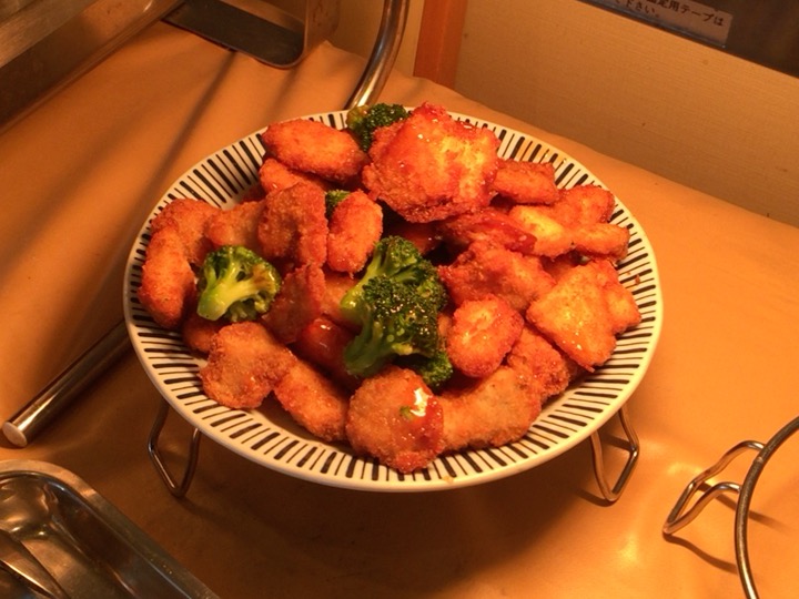 ファミレスCOCO'S(ココス)朝食バイキングの様子